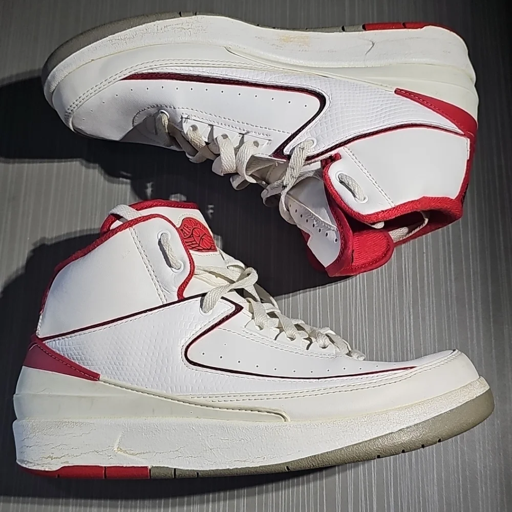 Air Jordan 2 Retro ‘White Varsity’ BG Size 6.5Y 395718-102 Chicago Air Max Force
